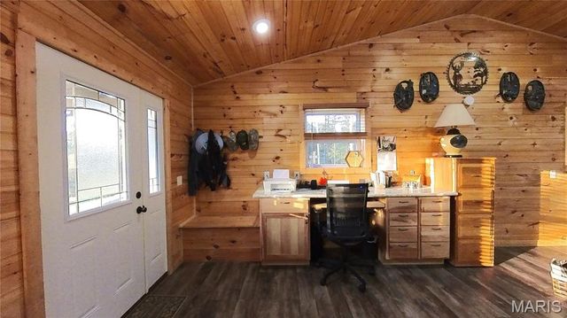 2887 County Road 5620, Willow Springs, MO 65789