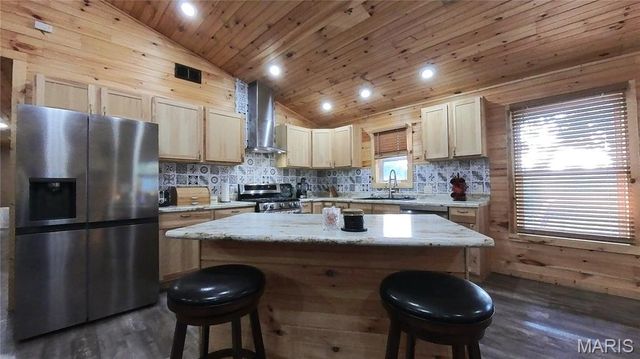 2887 County Road 5620, Willow Springs, MO 65789