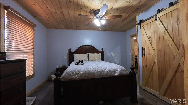 2887 County Road 5620, Willow Springs, MO 65789