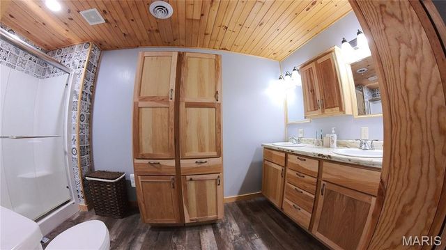 2887 County Road 5620, Willow Springs, MO 65789