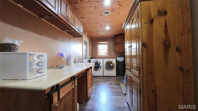 2887 County Road 5620, Willow Springs, MO 65789