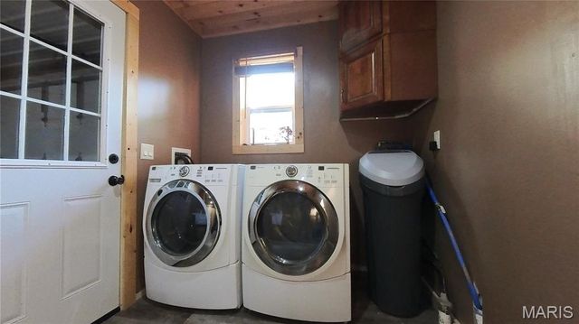 2887 County Road 5620, Willow Springs, MO 65789