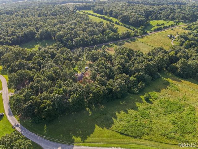 2887 County Road 5620, Willow Springs, MO 65789