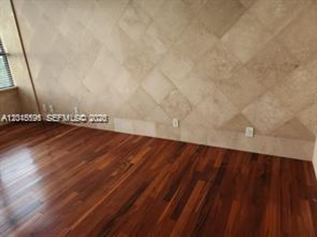780 NE 69th St 1810, Miami, FL 33138