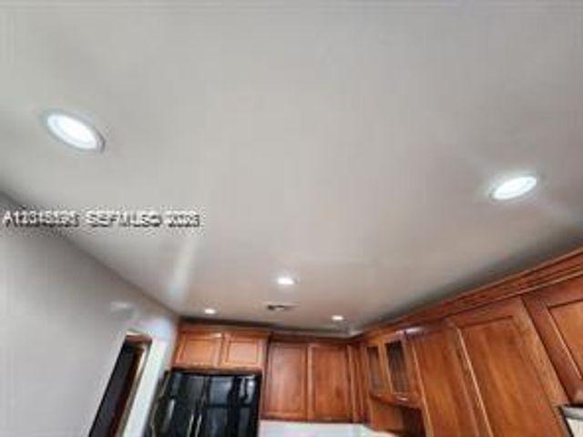780 NE 69th St 1810, Miami, FL 33138