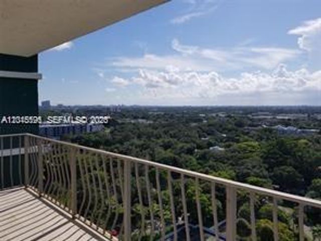 780 NE 69th St 1810, Miami, FL 33138