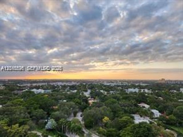780 NE 69th St 1810, Miami, FL 33138