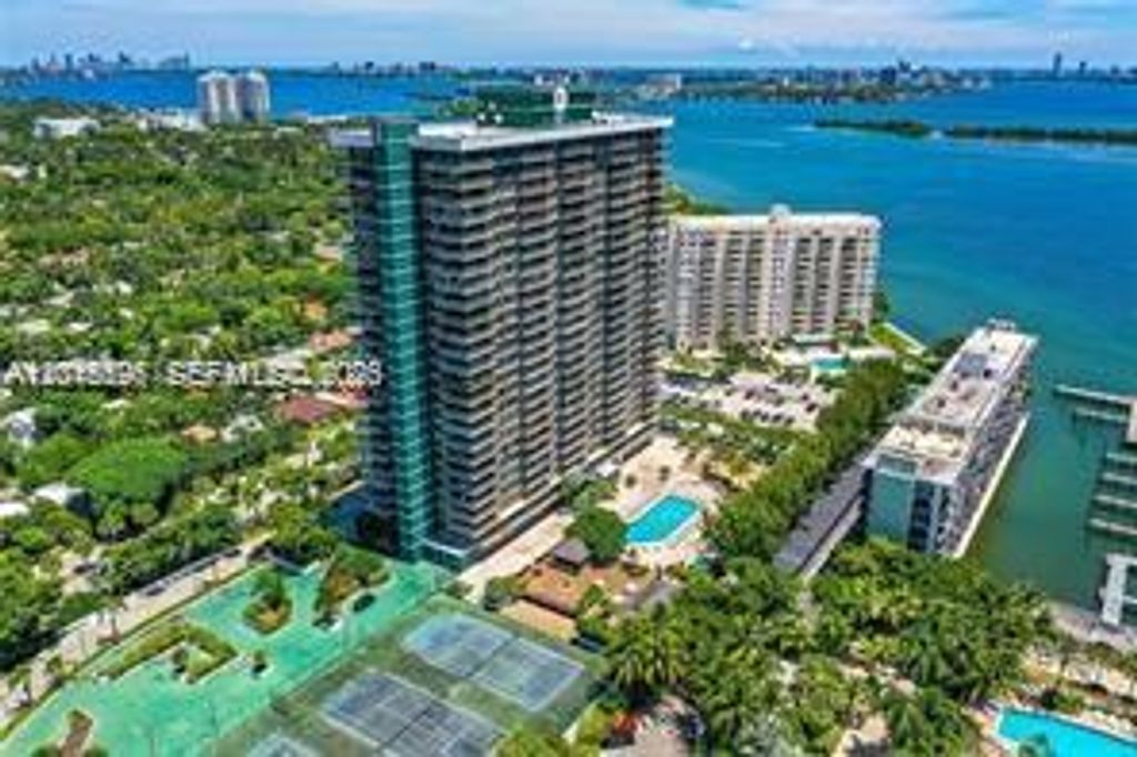 780 NE 69th St 1810, Miami, FL 33138
