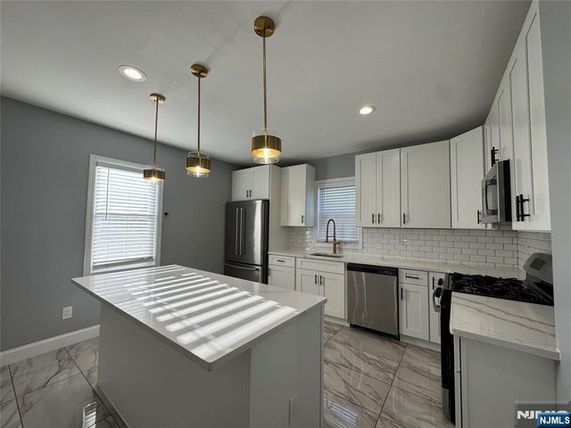 243 Hamilton Place 2, Hackensack, NJ 07601