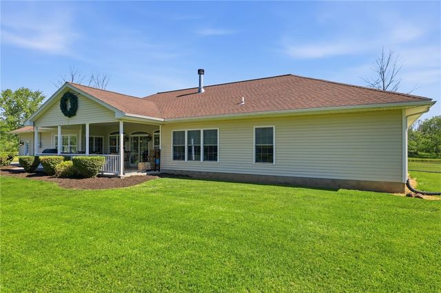 164 Payne Beach Road, Greece, NY 14468