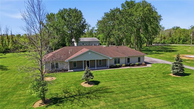 164 Payne Beach Road, Greece, NY 14468