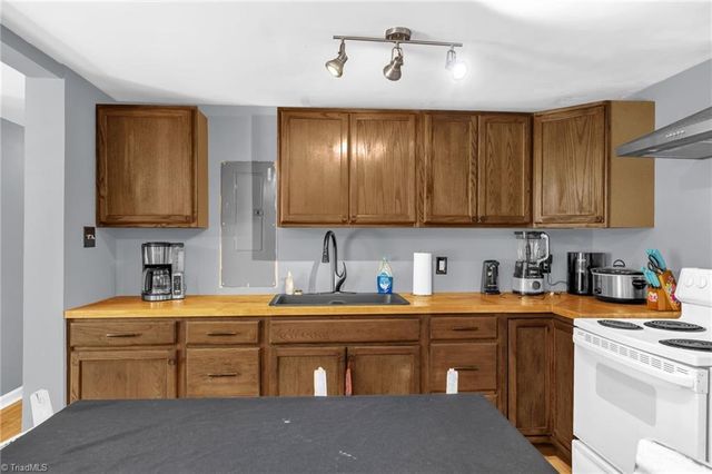 257 Odle Lane, Eden, NC 27288