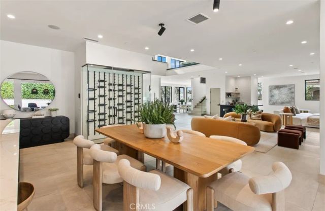 1210 Kings Rd, Newport Beach, CA 92663