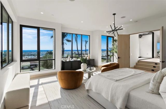 1210 Kings Rd, Newport Beach, CA 92663