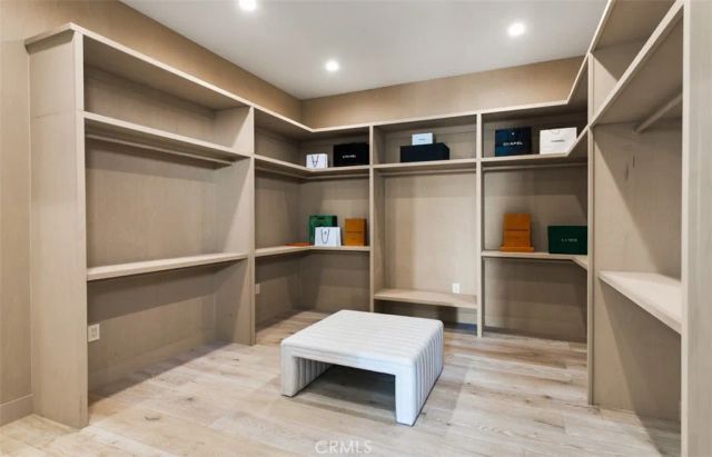 1210 Kings Rd, Newport Beach, CA 92663
