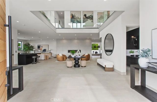 1210 Kings Rd, Newport Beach, CA 92663