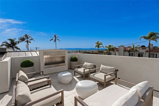 1210 Kings Rd, Newport Beach, CA 92663