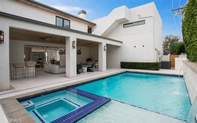 1210 Kings Rd, Newport Beach, CA 92663