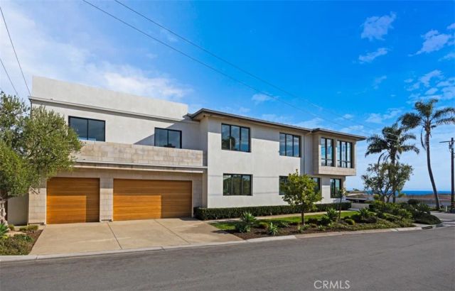 1210 Kings Rd, Newport Beach, CA 92663
