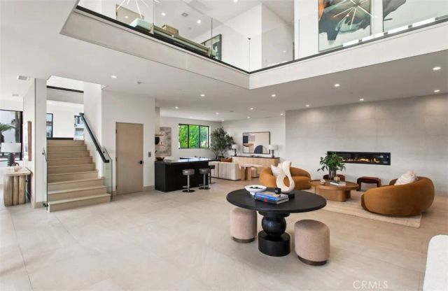 1210 Kings Rd, Newport Beach, CA 92663