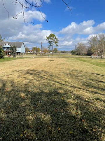 5817 Florida Avenue, Hitchcock, TX 77563