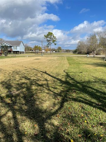 5817 Florida Avenue, Hitchcock, TX 77563