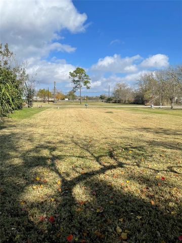 5817 Florida Avenue, Hitchcock, TX 77563