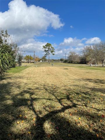 5817 Florida Avenue, Hitchcock, TX 77563