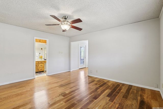 11810 Thoroughbred, San Antonio, TX 78253