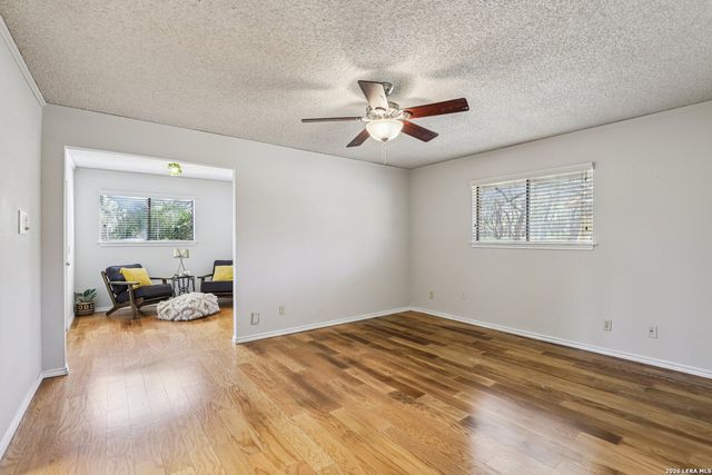 11810 Thoroughbred, San Antonio, TX 78253