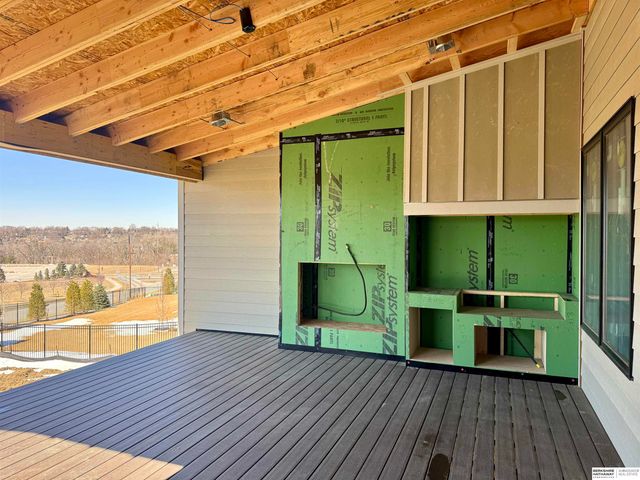 1544 S 150 Avenue, Omaha, NE 68144