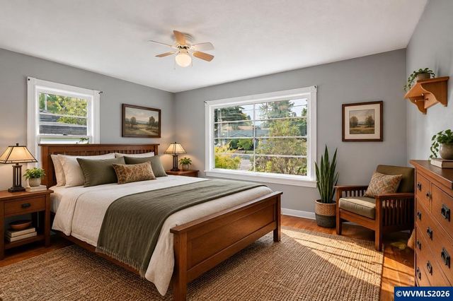 1235 Vista Av SE, Salem, OR 97302