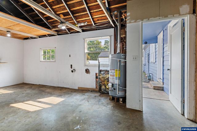1235 Vista Av SE, Salem, OR 97302
