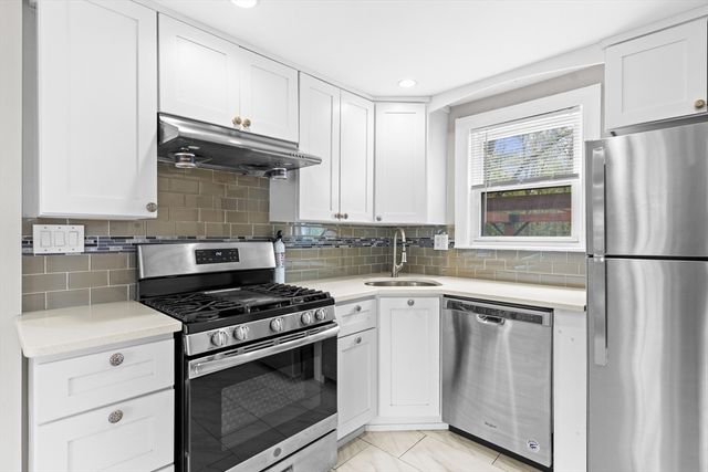 92 Gladeside Ave 1, Boston, MA 02126
