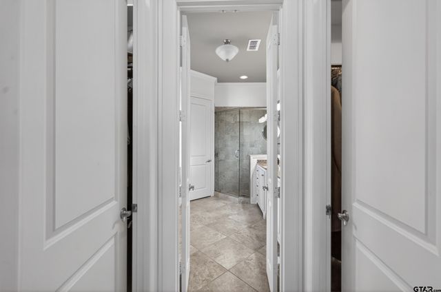 16801 Stallion Shores CT, Lindale, TX 75771