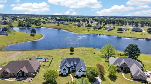 16801 Stallion Shores CT, Lindale, TX 75771