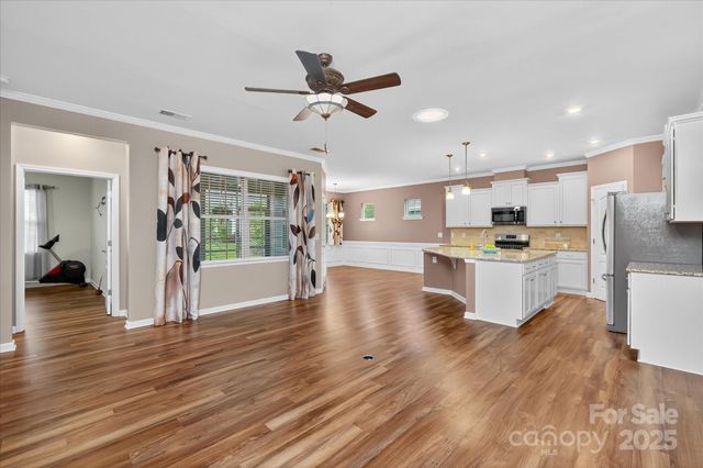 4057 Channel Islands Way, Lancaster, SC 29720