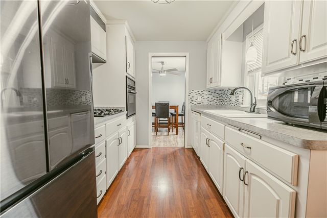 143 Sandalwood Drive, Greece, NY 14616