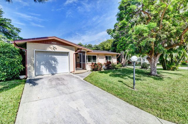 14425 Amapola Way, Delray Beach, FL 33484