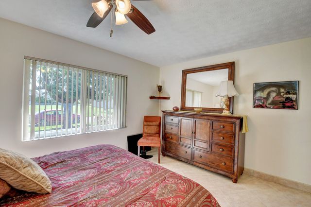 14425 Amapola Way, Delray Beach, FL 33484