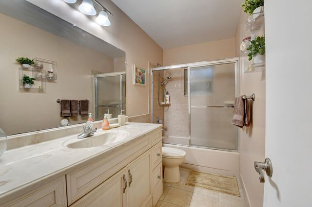 14425 Amapola Way, Delray Beach, FL 33484