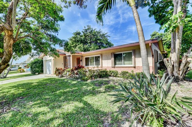 14425 Amapola Way, Delray Beach, FL 33484