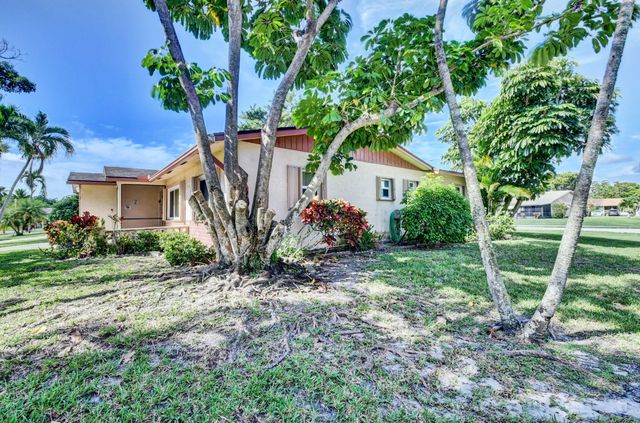 14425 Amapola Way, Delray Beach, FL 33484