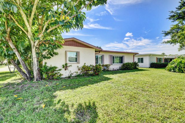 14425 Amapola Way, Delray Beach, FL 33484