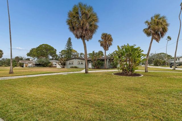 4601 VENETIAN BOULEVARD NE, St Petersburg, FL 33703