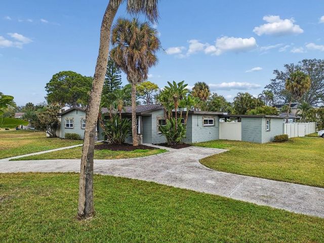 4601 VENETIAN BOULEVARD NE, St Petersburg, FL 33703