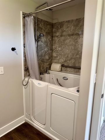 4429 S Mount Carmel, Wichita, KS 67217