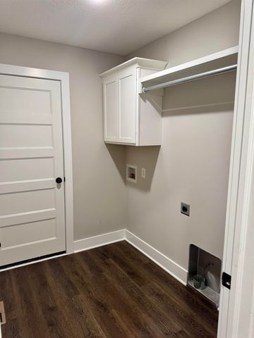 4429 S Mount Carmel, Wichita, KS 67217