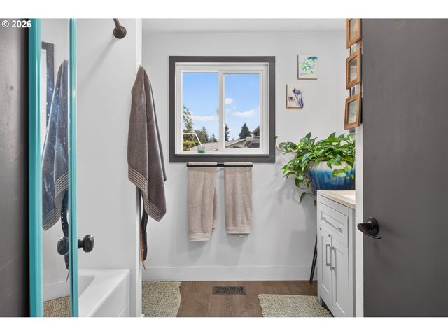 19095 Sw KINNAMAN Rd, Beaverton, OR 97078