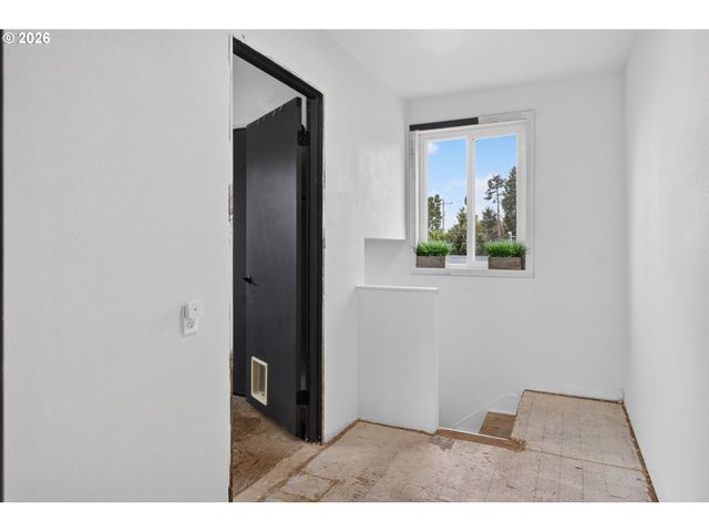 19095 Sw KINNAMAN Rd, Beaverton, OR 97078